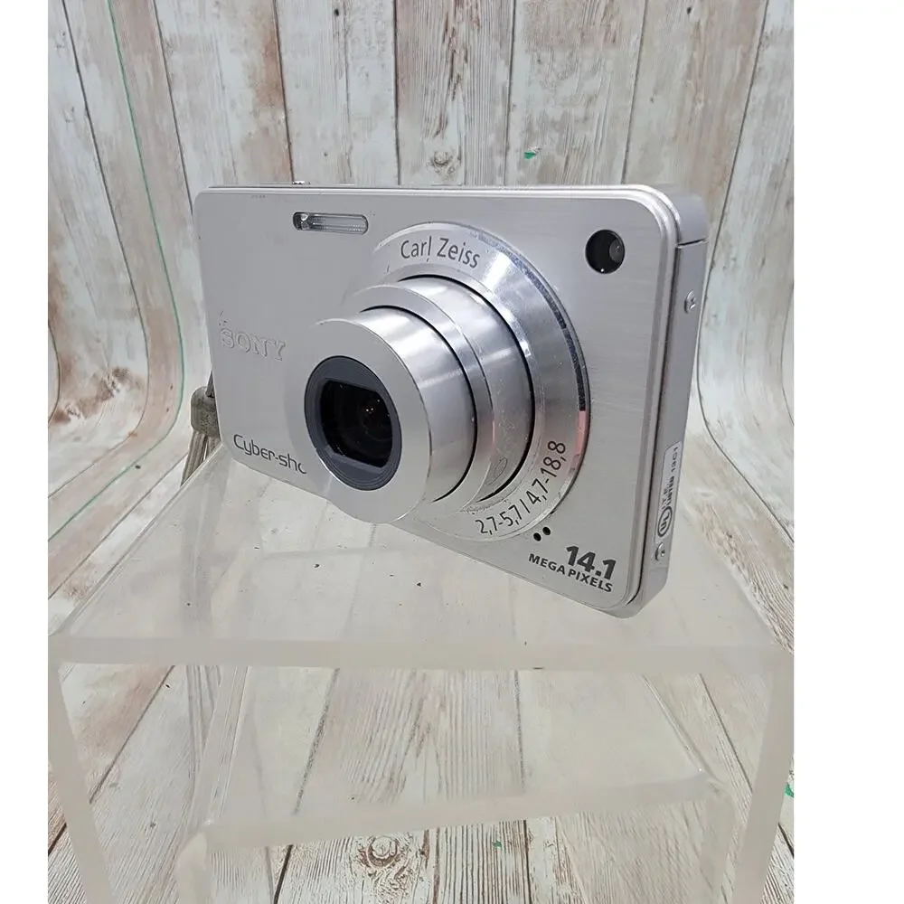 SONY Cyber-Shot DSC-W530 Vintage Digital Camera 14.1MP 4x Optical Zoom Silver